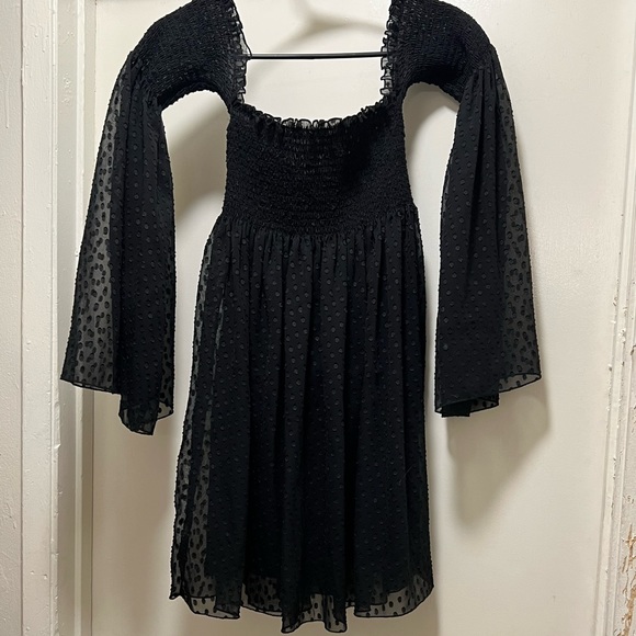 🚫SOLD🚫 Vintage Betsey Johnson Off Shoulder Flutter Sleeve Dress - Picture 2 of 6